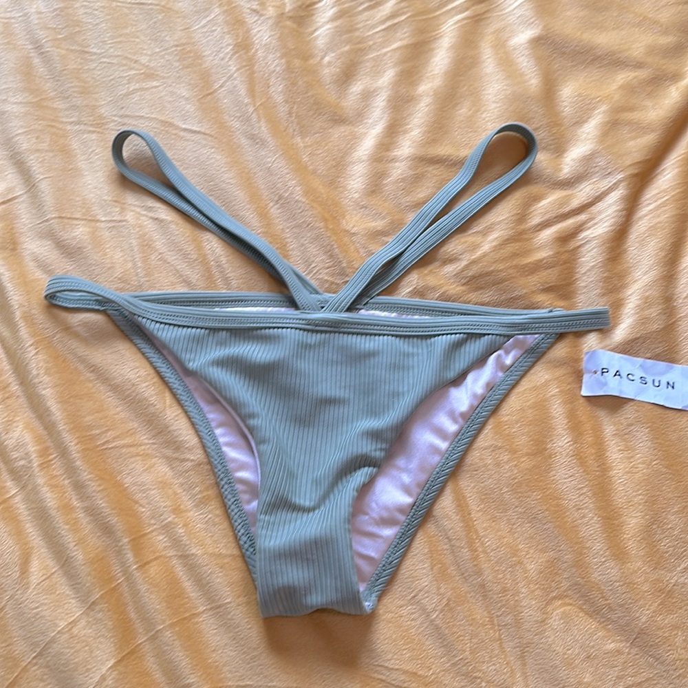 NWT bikini bottoms
